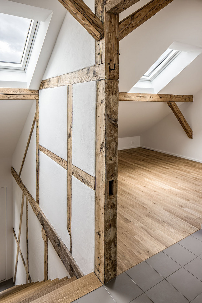 846_03_06_Umbau_Mehrfamilienhaus_Thun_WEB.jpg