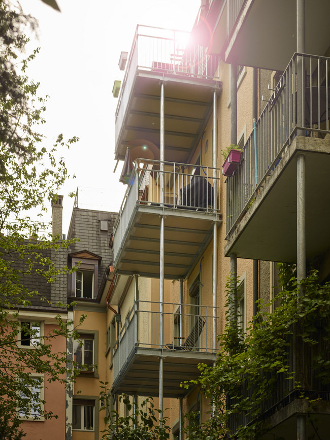 862_03_27_Umbau_Mehrfamilienhaus_Bern_WEB.jpg