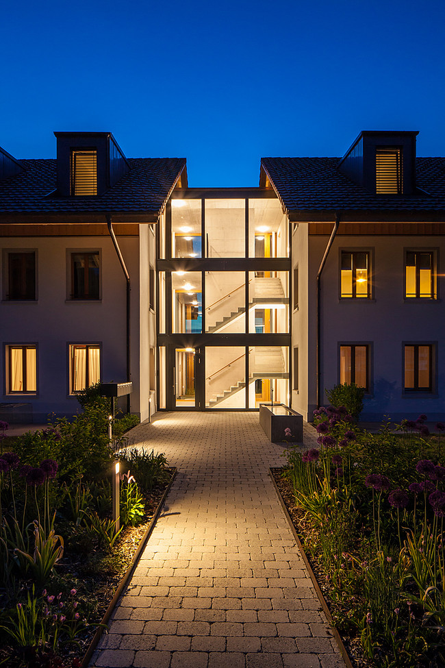760_03_27_Ersatzbau_Mehrfamileinhaus_Strengelbach.jpg
