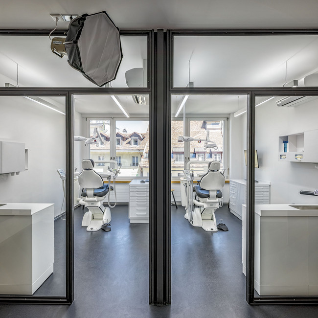 900_03_Umbau_Praxis_S16_Bern_WEB__5_.jpg