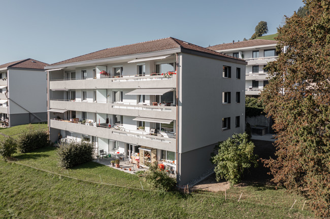 856_03_Modernisierung_Mehrfamilienhaus_Langnau__8_.jpg