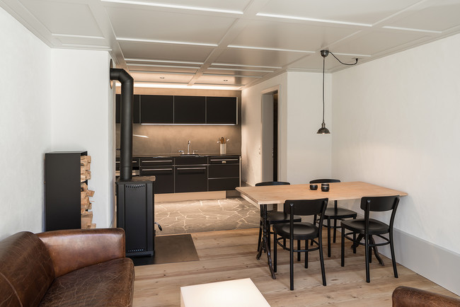 734.3_03_10_Umbau_Ferienhaus_Grindelwald.jpg