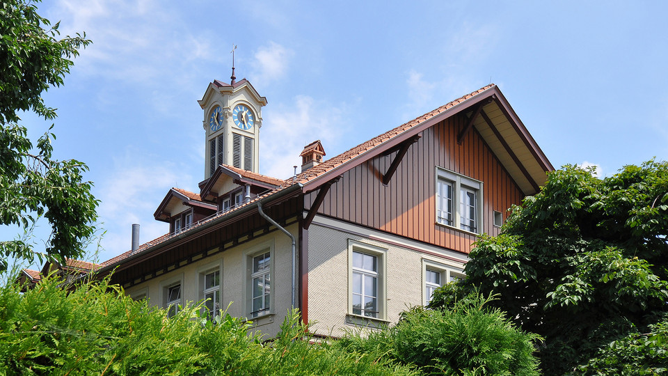 721_00_02_Hauptbild_Gebaeudeunterhalt_Volkschule_Laengasse_Tuermli_Bern.jpg