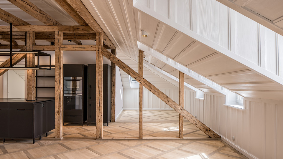800_00_Mitte_DG_Hauptbild_Stadtvilla_Bern.jpg